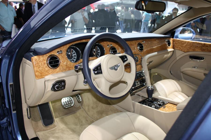  Bentley Mulsanne 2010 года  (фото 97 из 262)